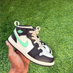Jordan 1 Mid Green Glow Sneakers size 10c for children